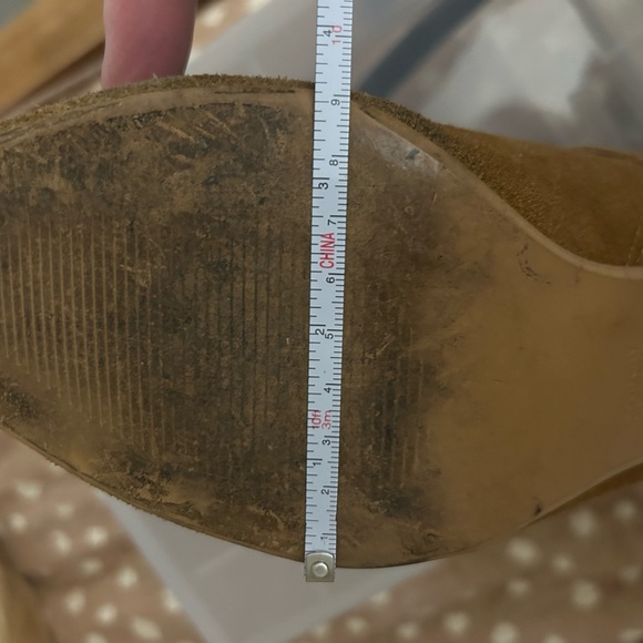 Matt Bernson Cognac Suede Rhinestone
Strap Ankle Boots SZ 11M - Picture 13 of 16